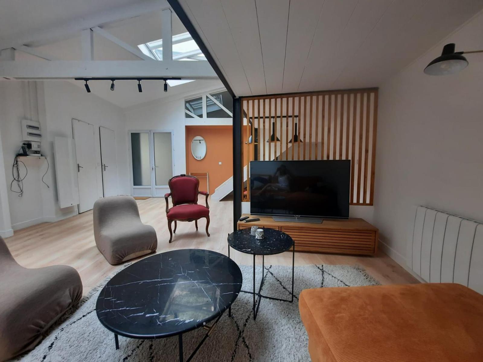 Loft 4-5 Personnes A Montmartre - Parking Prive Sur Reservation Paris Ngoại thất bức ảnh